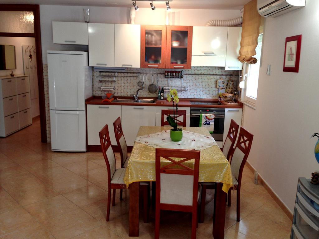 Kristian Apartments Podstrana Kültér fotó